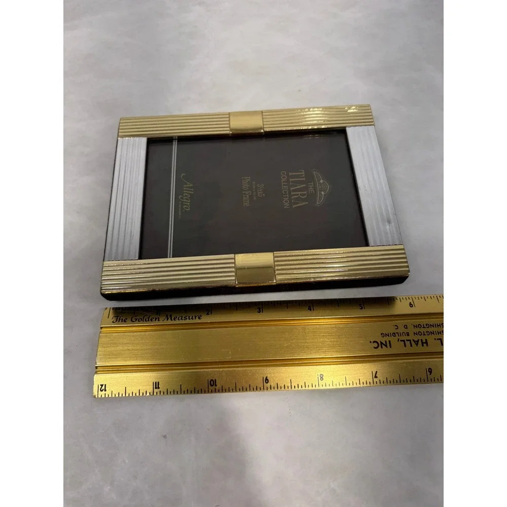 The Tiara Collection‎ Allegro Gold Silver Two Tone Ribbed 3.5x5 Photo Frame